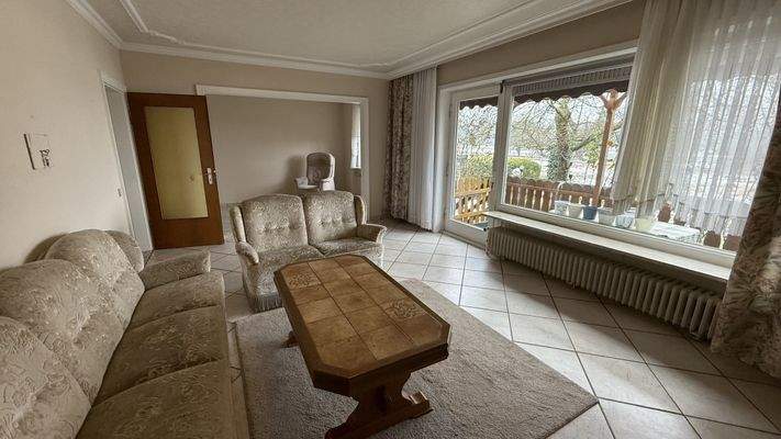 EG: Wohn-/Essbereich