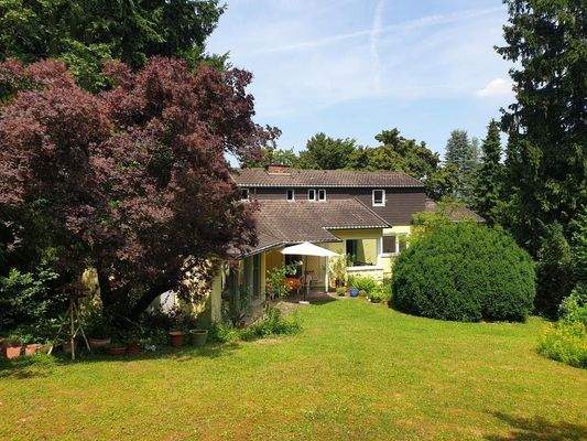 Teilansichten Haus Rückseite (1)