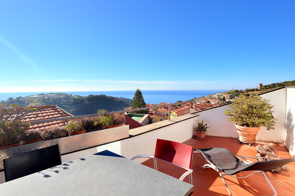 AT_1051_TERRA_ITALIA_IMMOBILIEN_REAL ESTATE_FOR SA