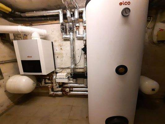 neue Gas- Brennwerttherme