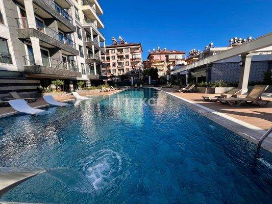 Chic Design Flat in a Complex with Extensive Facilities in Alanya