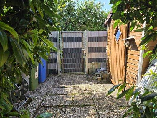 Garten + Gartenhütte