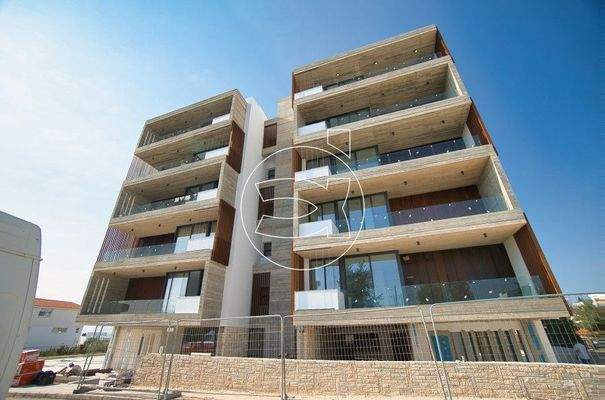 638132-apartment-for-sale-in-paphos-town_full.jpg