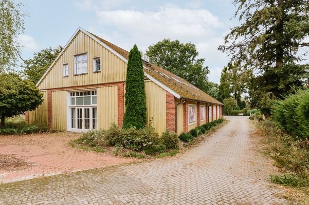 Gewerbefläche Außenansicht