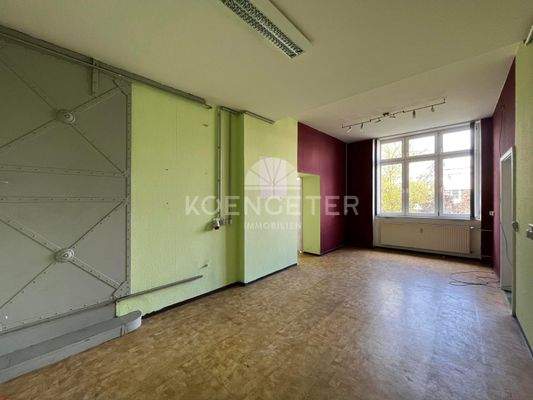 Schkeuditz b. Leipzig |Büro