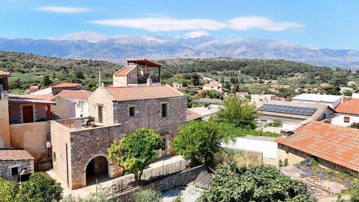 Kreta, Vamos: Traditionelle Steinvilla mit zwei Schlafzimmern, Garten und Erweiterungspotenzial