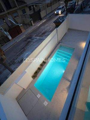 Detached Houses Close to Beach in Torre de la Horadada