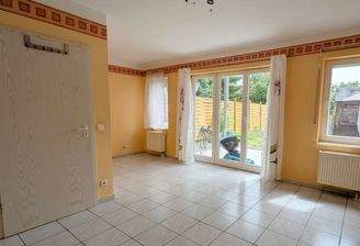 Erdgeschoss mit Zugang zum Garten