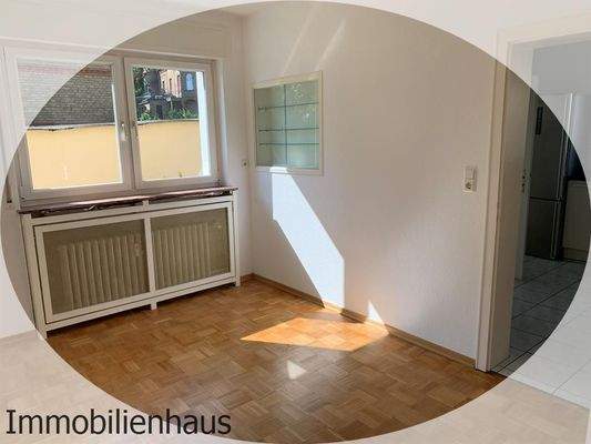 EG 4. Zimmer Blick Küche.JPG