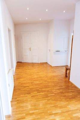 _MG_5103 flur blick auf wohnungstür