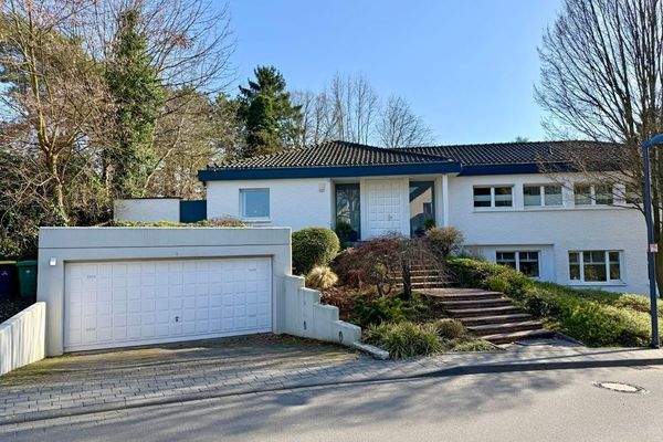 Beste Lage: "Alter Niederberg", am Golfplatz