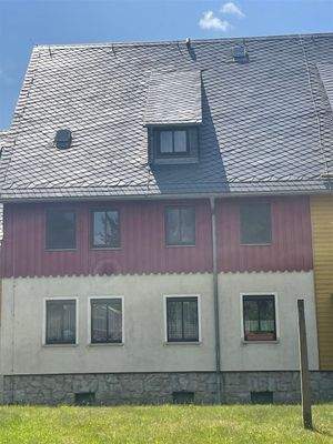 Hausansicht (linke Wohnungen)