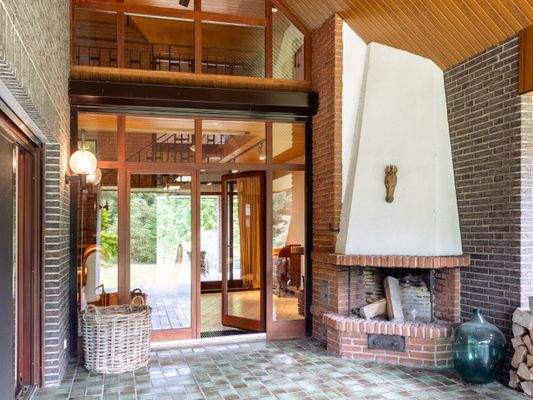 Freisitz mit offenem Kamin