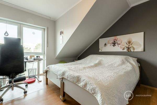 Elternschlafzimmer OG