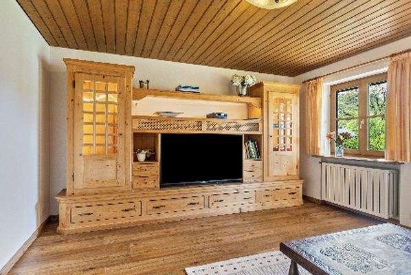 Wohnzimmer mit Zugang zum Gart