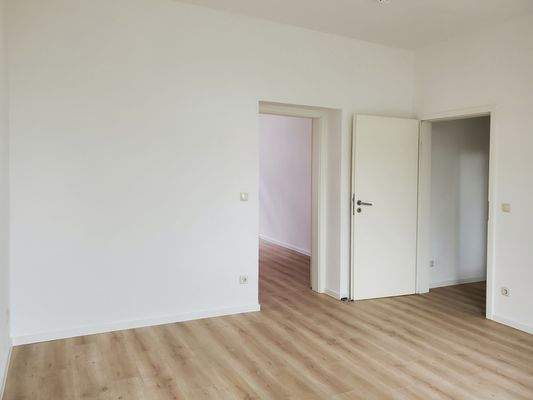 Wohnzimmer, Zimmer 2, Flur.jpg