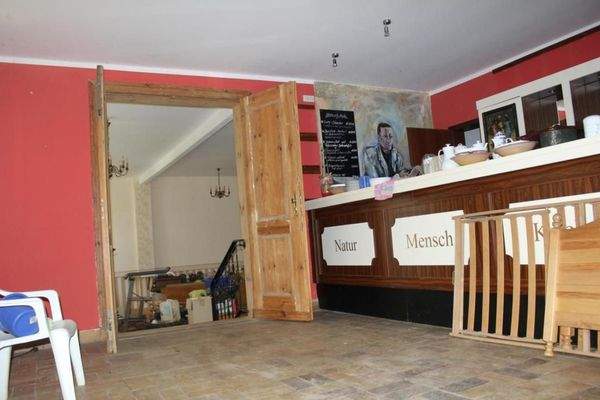 Bauernhaus Barraum - Theke mit Blick in den Tanzsaal