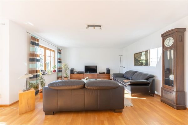 Wohnzimmer (2).jpg