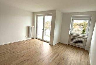 Helle Wohnung mit Balkonen