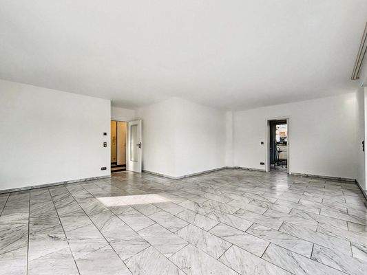 Wohn- und Esszimmer original