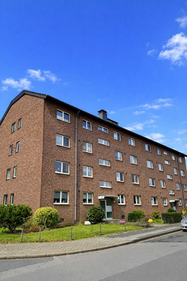 gepflegtes Mehrfamilienhaus