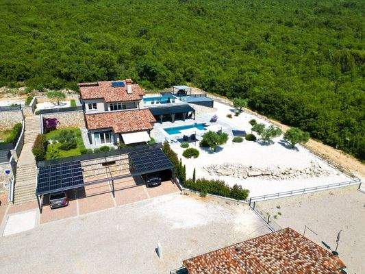 Luftbild Villa mit beiden Einheiten