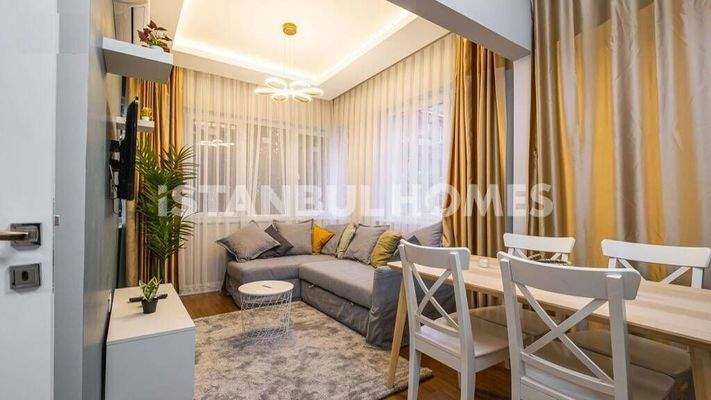Furnished Corner Property in Istanbul Aksemsettin