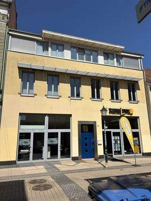 Ansicht mit Zugang zur Mietfläche