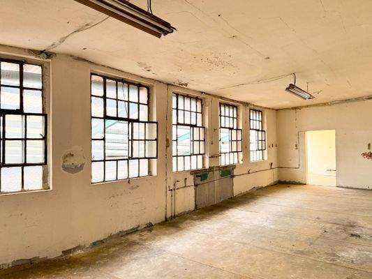 zusätzliche Räumlichkeiten