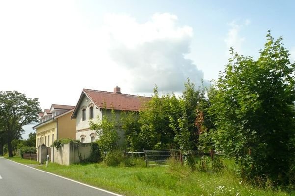 Ensemble an der Landstraße