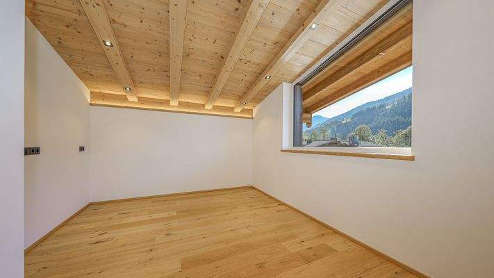 KITZIMMO-Neubau-Penthouse mit Panorama-Ausblick in sonniger Lage - Immobilien Aurach.