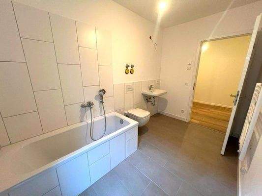 Beispielfoto Bad Bad mit Wanne