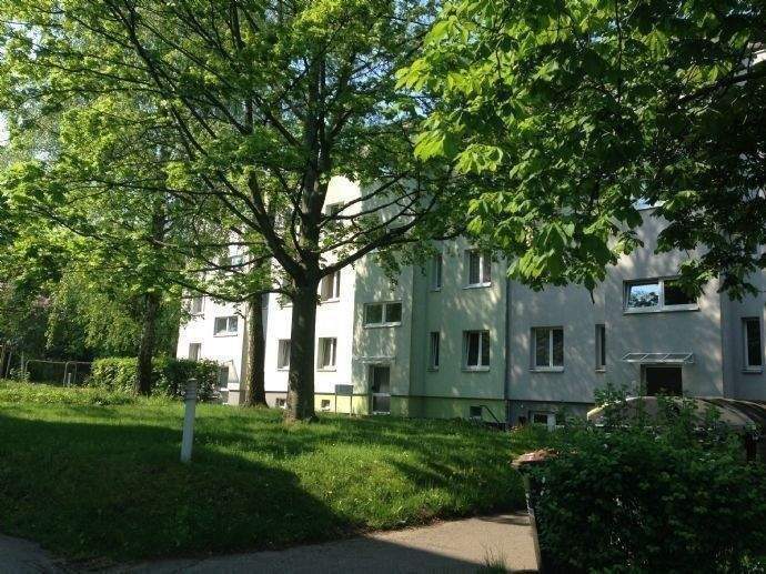 Richard-Wagner-Str. /2-Zimmer- ruhige Lage mit Balkon/