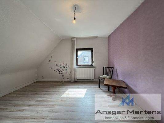 Ankleide / Büro / Spielzimmer