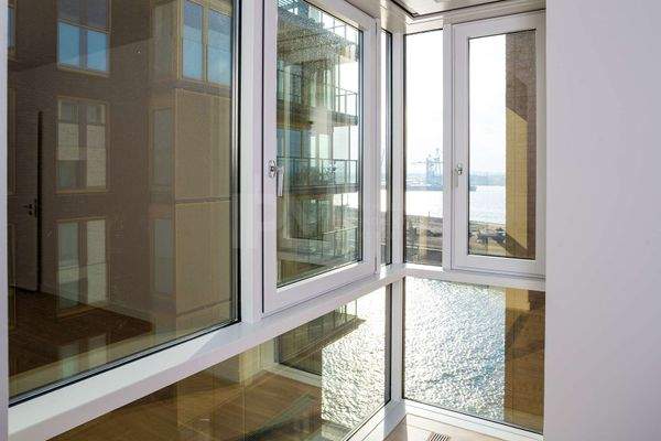 Schlafzimmer Elbseite 5.OG