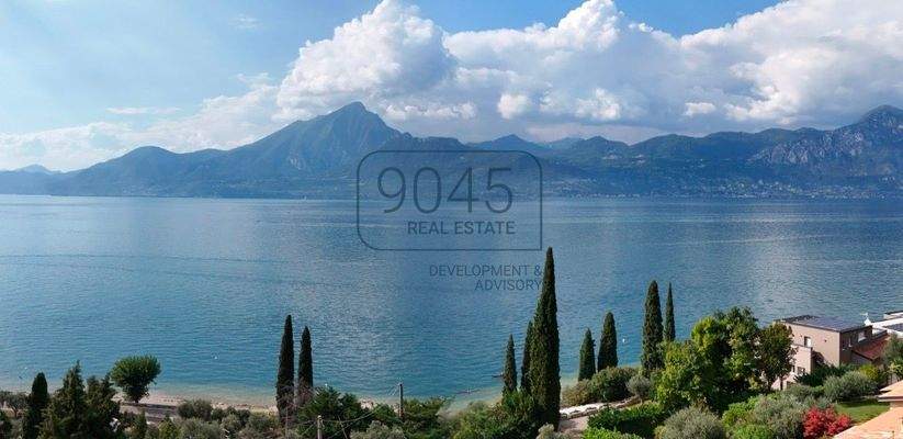 Neubau-Ferienwohnung in einer exclusiven Wohnanlage in Torri del Benaco - Gardasee