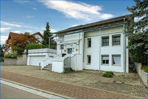 Hausansicht von vorne rechts