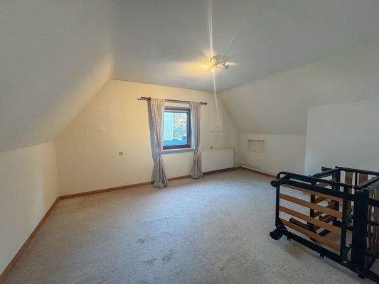 Dachgeschoss mit Fenster