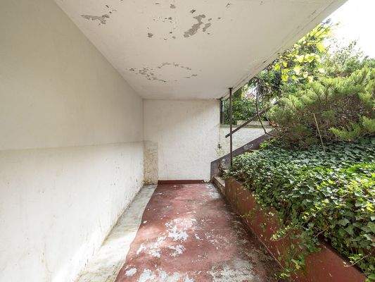 Eingangsbereich Untergeschoss vom Garten