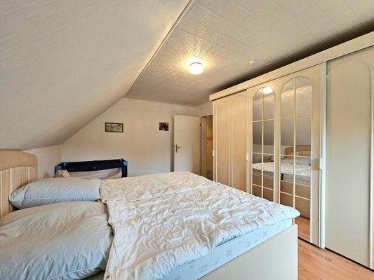 Schlafzimmer im OG
