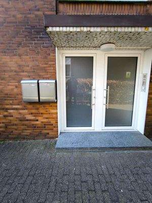 Eingang Büro-Praxis