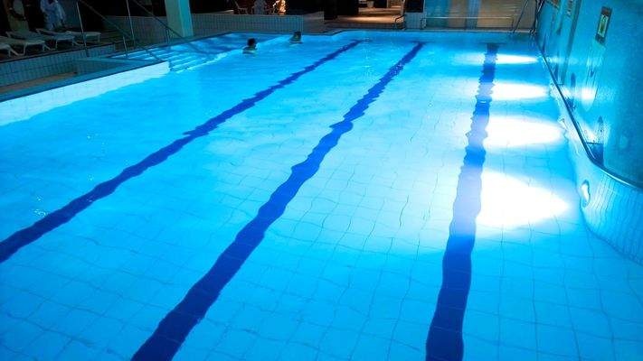 Schwimmbad