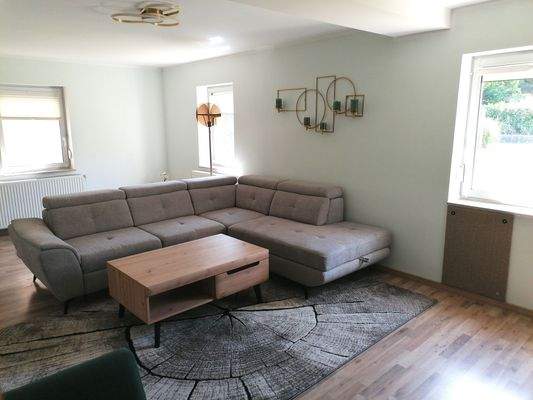 13 großes Wohnzimmer.jpg