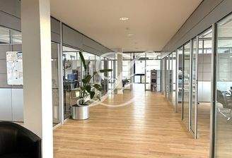 Helles, modernes Büro