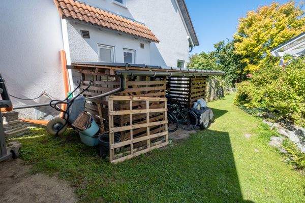 Garten-/Fahrradhütte am Haus