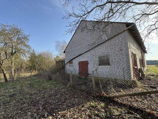 Scheune am hinteren Grundstück