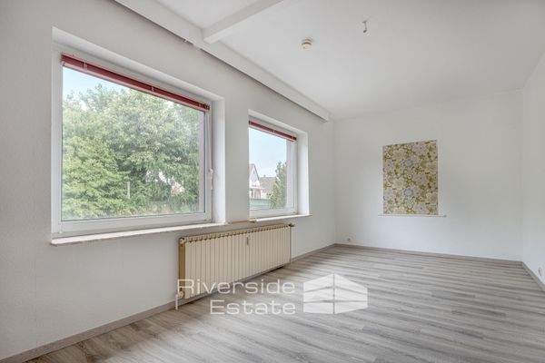 Zimmer EG - linker Hauseingang 