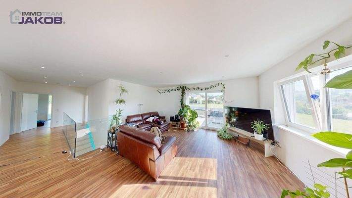 Wohnzimmer-/Esszimmer/Küche  EG