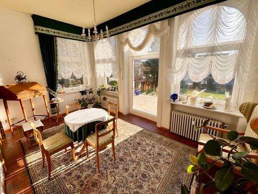 …mit Wintergarten …