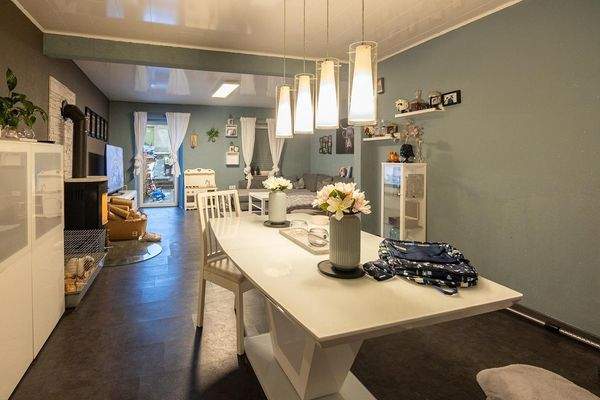 Maisonette, EG: Wohn- und Esszimmer